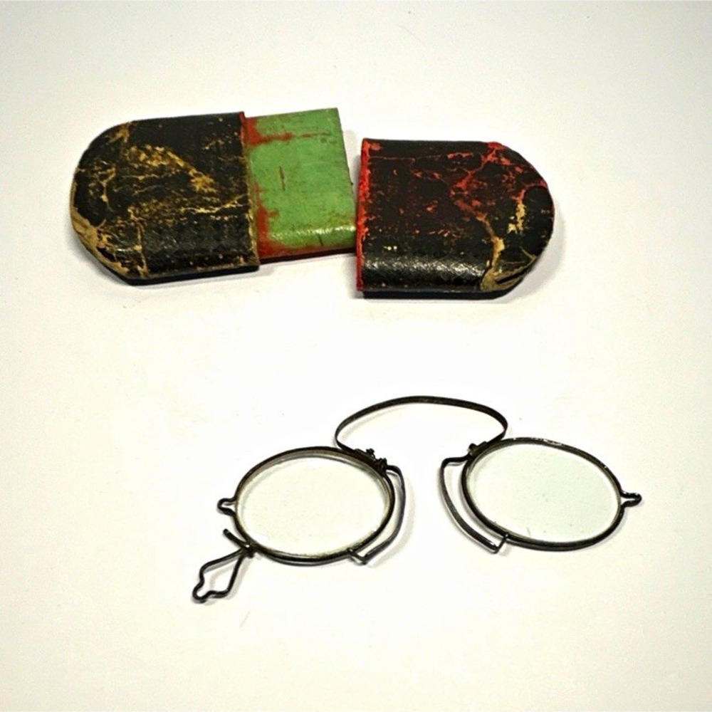 Vintage Pince-Nez Round Black Metal Eyeglasses with Hard Case 19th century
